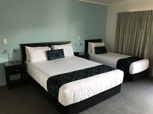 Camelot On Ulster in Hamilton, image may contain: Furniture, Bed, Dorm Room, Bedroom