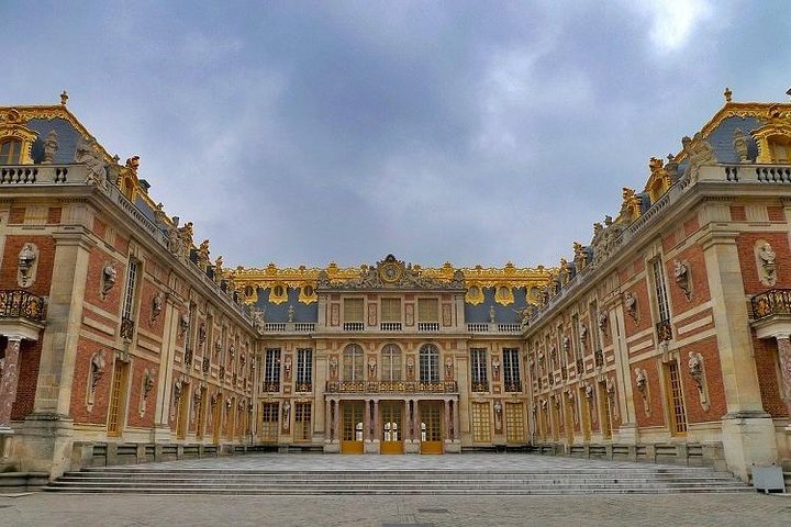 2024 Palace Of Versailles Tickets Audio Guide And Transfer   Caption 