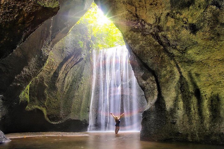 Amazon.com: Ravensburger Puzzle 17116 Waterfall on Bali-3000