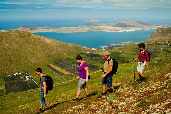 Tripadvisor | Wandeltocht Door De Vulkaan La Corona En De Klif Van ...