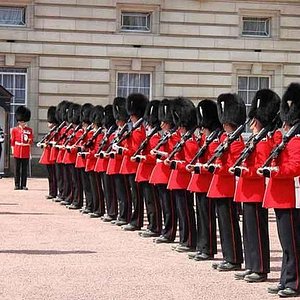 2024 Changing of the Guard Walking Tour Experience