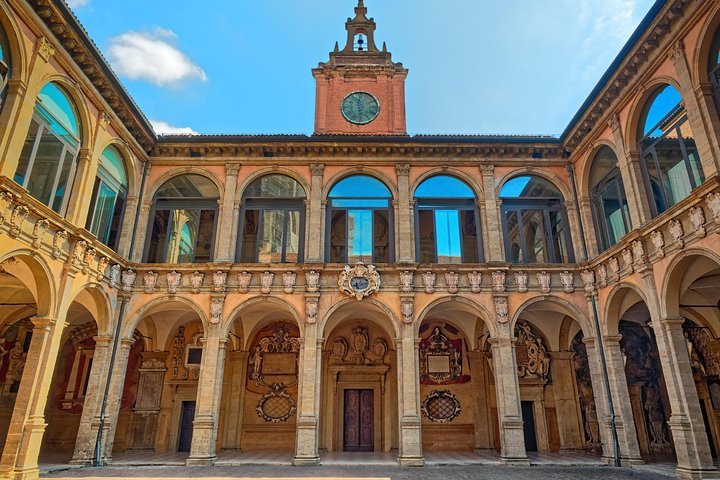 Galleria Cavour | Bologna | UPDATED February 2022 Top Tips Before You ...