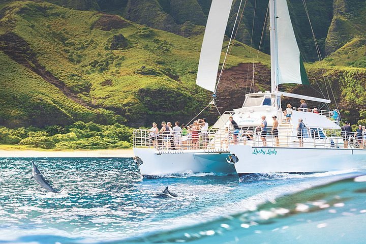 2024 (Kauai) Deluxe Na Pali Morning Snorkel Tour on the Lucky Lady