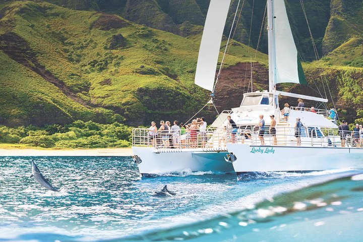 2024 Deluxe Na Pali Morning Snorkel Tour on the Lucky Lady