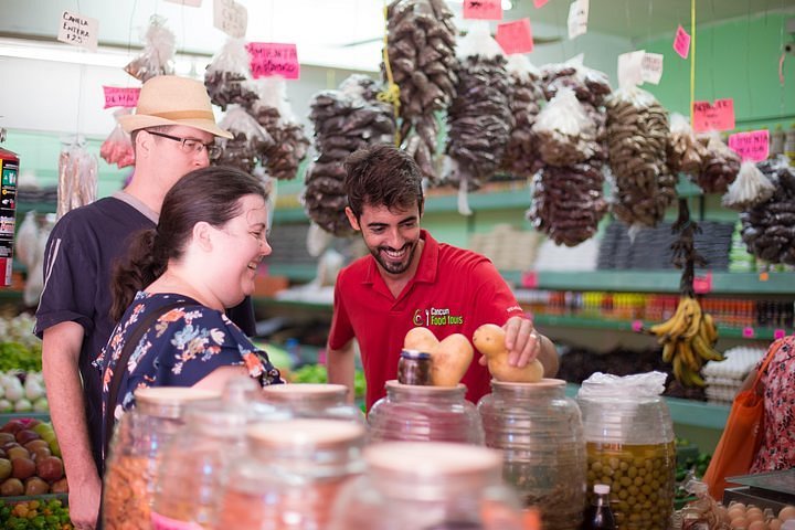 Mexican kitchen tools and gadgets at the La Cruz street market – Cooking in  Mexico