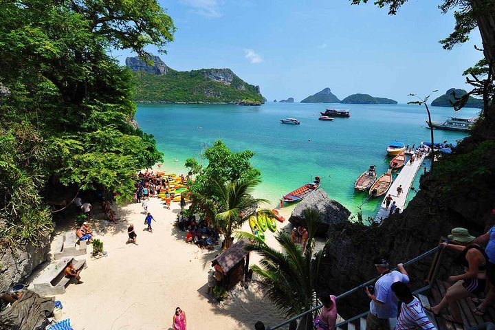 2023 Snorkel and Kayak Tour to Angthong Marine Park by Speedboat