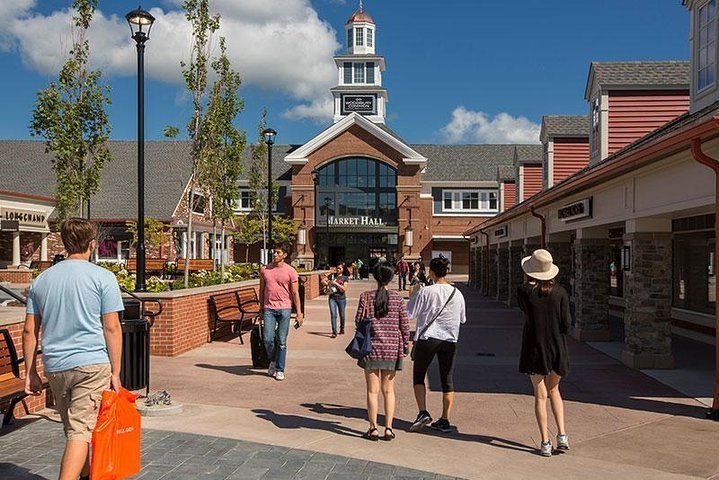 Discover Coach Factory Outlet Woodbury Commons: Your Ultimate Shopping Guide