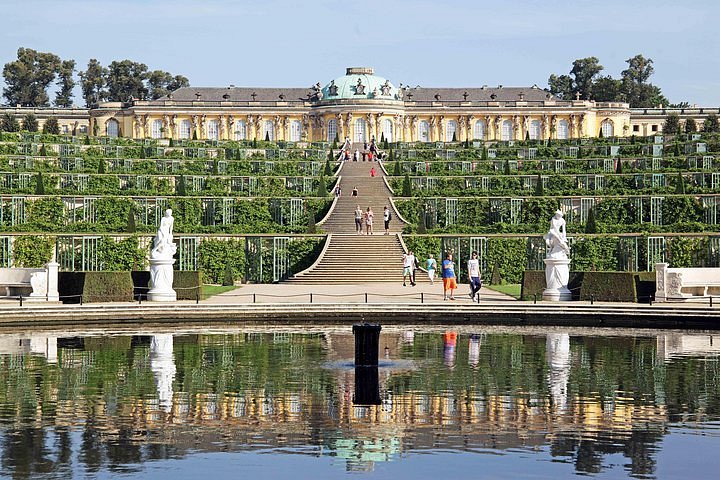 berlin potsdam tour