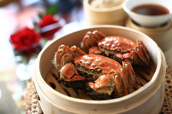 2024 Yangcheng Lake Hairy Crab Gourmet Tour with Zhouzhuang or Tongli ...