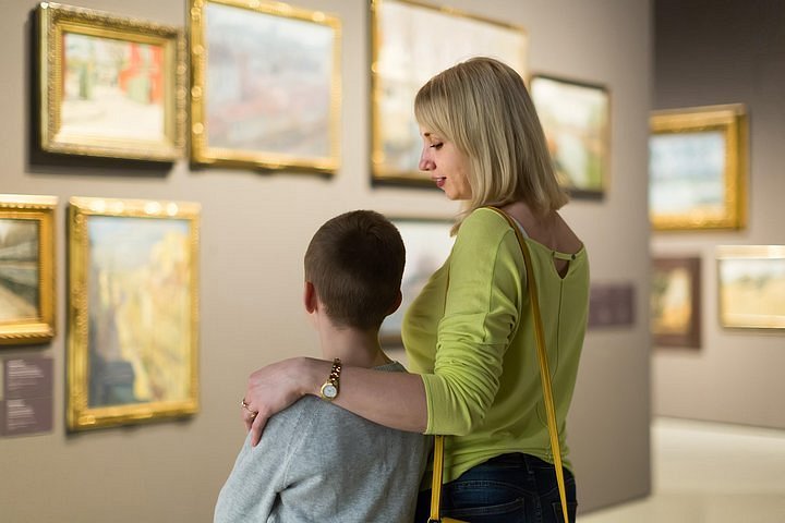 Atelier peinture à Orsay - Guides Tourisme Services