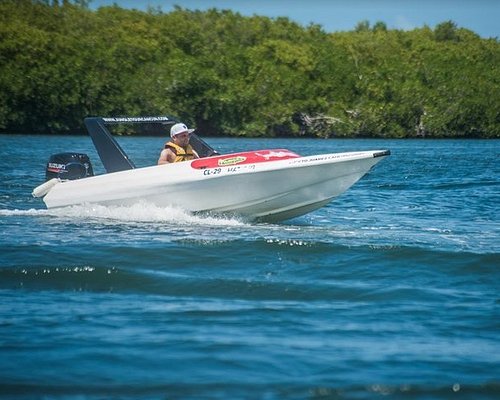 speedboat tour cancun mexico