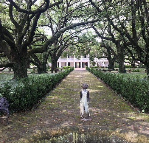 New Orleans Garden District Walking Tour | LA