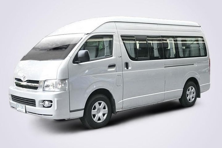 Toyota 9 seater store van