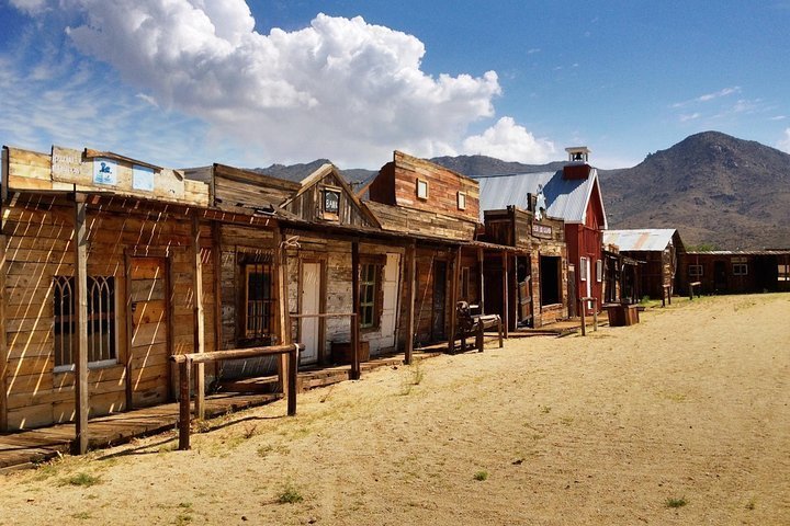 Chloride, Arizona: A friendly 'living ghost town