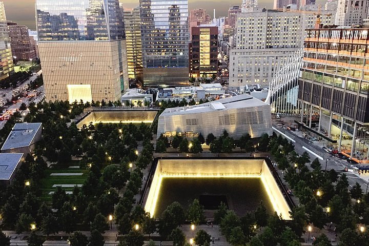 World Trade Center 911 and Ground Zero Walking Tour in NYC 2024 - New York  City