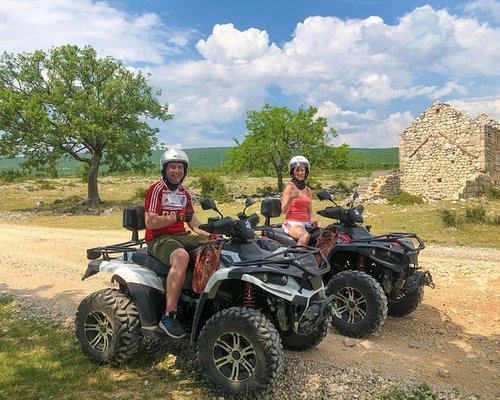 Passeio de motocicleta em Split, Croácia. - Riderly