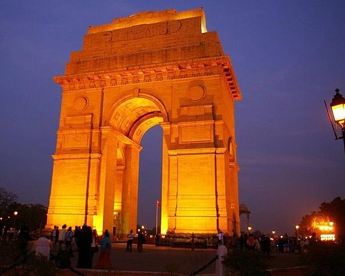 visit place in delhi at night