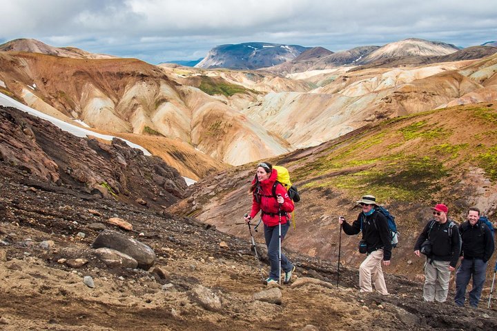 2024 6 Day Laugavegur and Fimmvorduhals Trek in Huts from Reykjavik