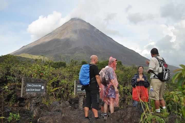 Arenal shop volcano hike