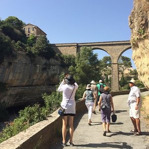 Cesse Aqueduct - Wikipedia