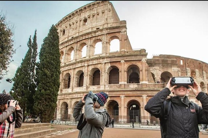 2024 Colosseum guided tour with Virtual Reality