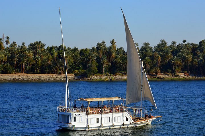 dahabiya nile cruise aswan to luxor