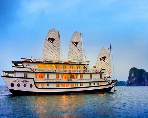 ha long bay cruise boat