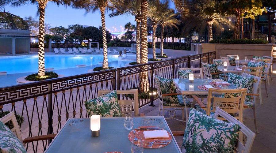 Giardino terrace - night shot