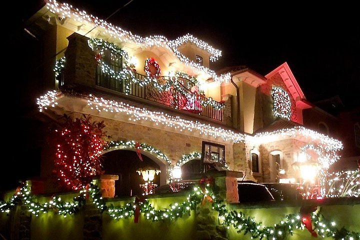 2024 R Heights Christmas Lights