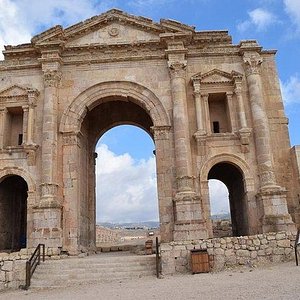 The Citadel Amman: the perfect place to start your trip to Jordan — Walk My  World