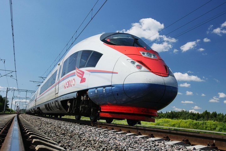 2024 (Moscow) Day-Trip from Moscow to St Petersburg by train with ...