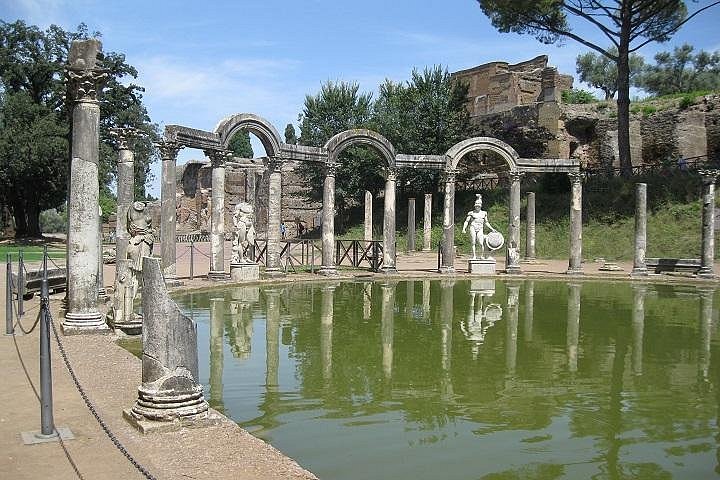 2024 Small Group: Tivoli Hadrian's Villa & Villa D'Este, Half Day Tour