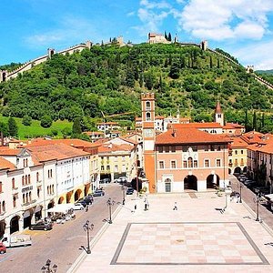 bani pe internet bitcoin cum să faci bani algoritm în tranzacționare