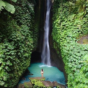 ultra moon bali tour and travel