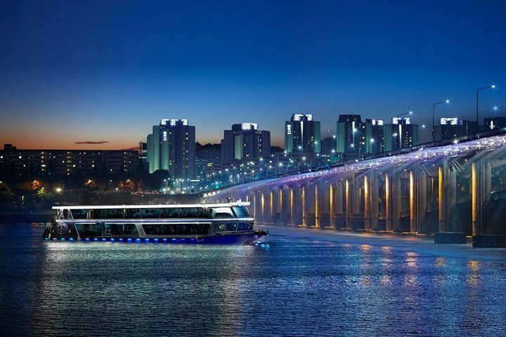 2023 Han River Evening Cruise and Gwangjang Night Market Tour