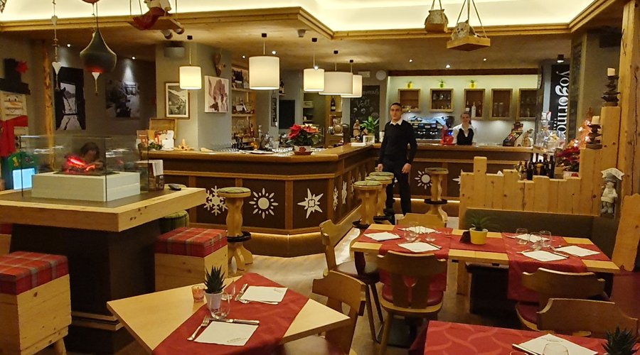 Sala ristorante e bar