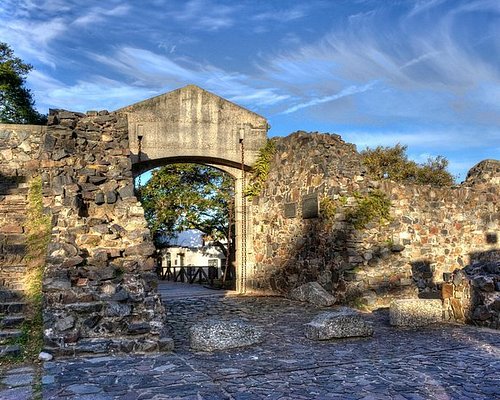 best guided tours to uruguay