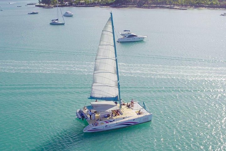 full day catamaran cruise mauritius price