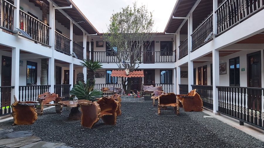 Sala al aire libre del hotel
