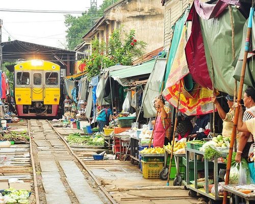 The Best Day Trips From Bangkok To Nakhon Pathom 23