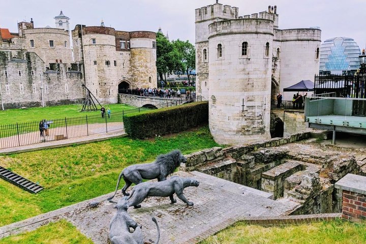 2024 London Tower Of London Ticket Private Audio Tour On Mobile App   Caption 