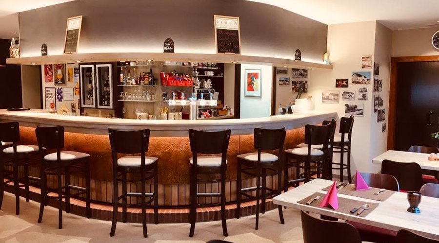 Renoviertes Café