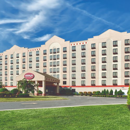hotels near ocean downs casino