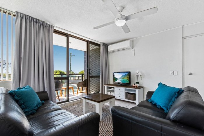 Mylos Apartments at Alexandra Headlands Rooms: Pictures & Reviews ...