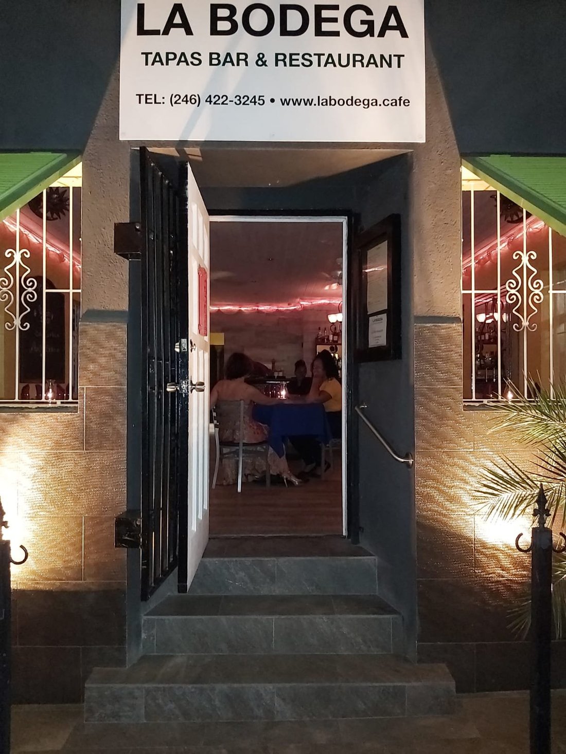 LA BODEGA TAPAS BAR & RESTAURANT, Barbados - Ristorante Recensioni ...