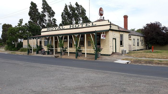 Royal Hotel Snake Valley