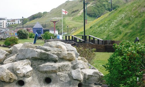 Hole 4 - Smugglers Tunnels - par 5