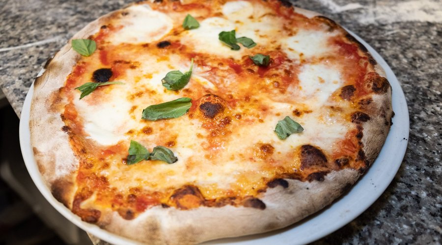 Pizza margherita