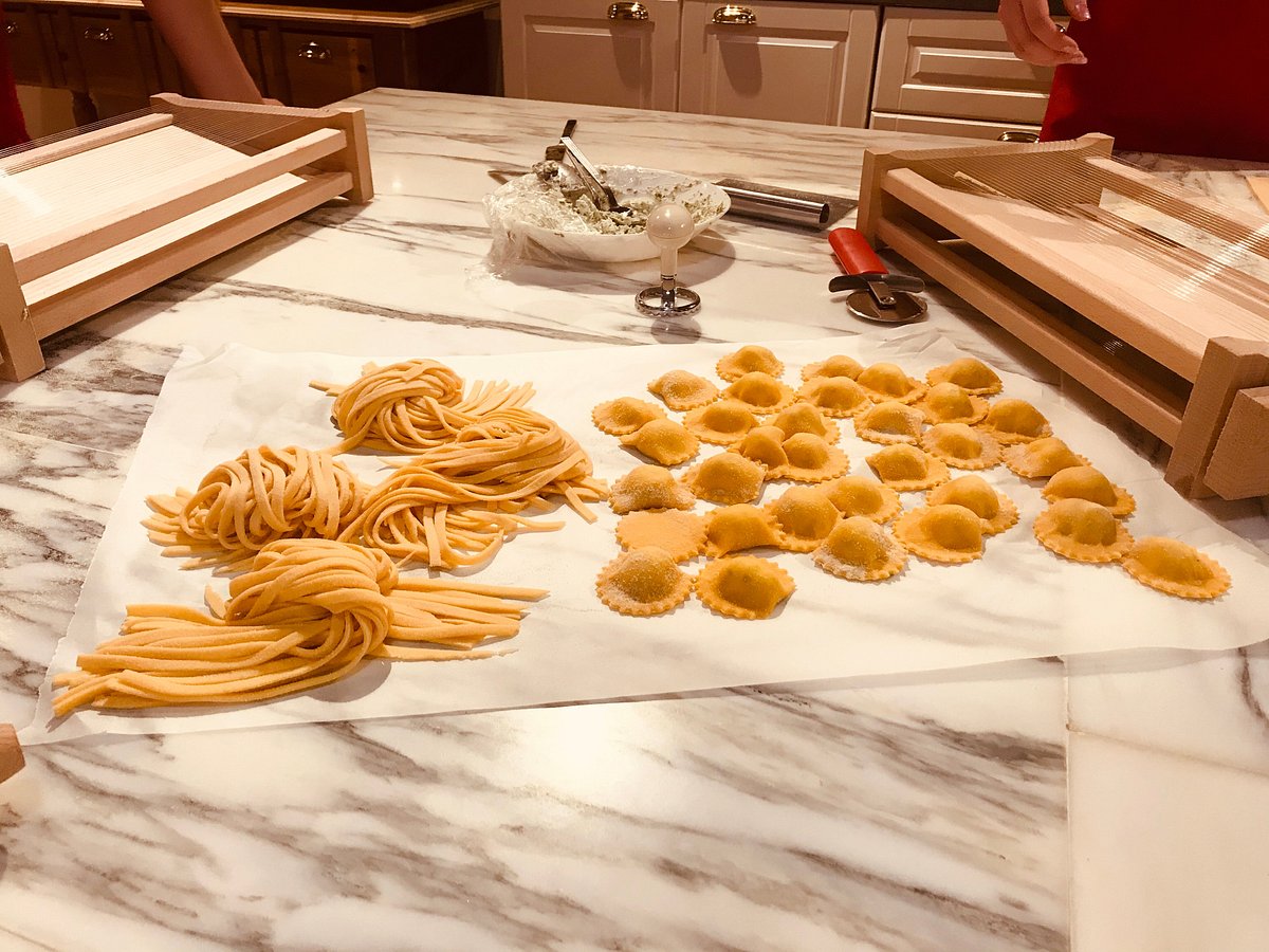 Handmade Italian Pasta Cooking Course in Florence