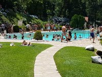 Calorão lota piscinas da Estância Ouro Fino, na Grande Curitiba. Veja fotos  - Bem Paraná